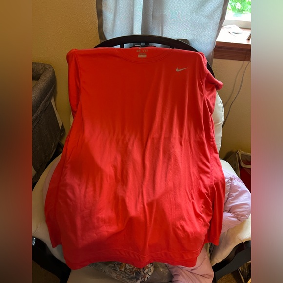 Nike running dri-fit short sleeve work out tee - Picture 1 of 2